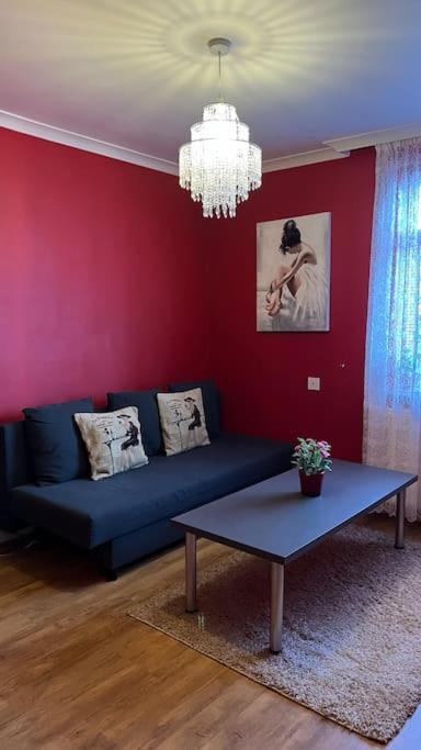 Palaz 6 - 2 Bedroom Flat เอ็ดมันตัน ภายนอก รูปภาพ